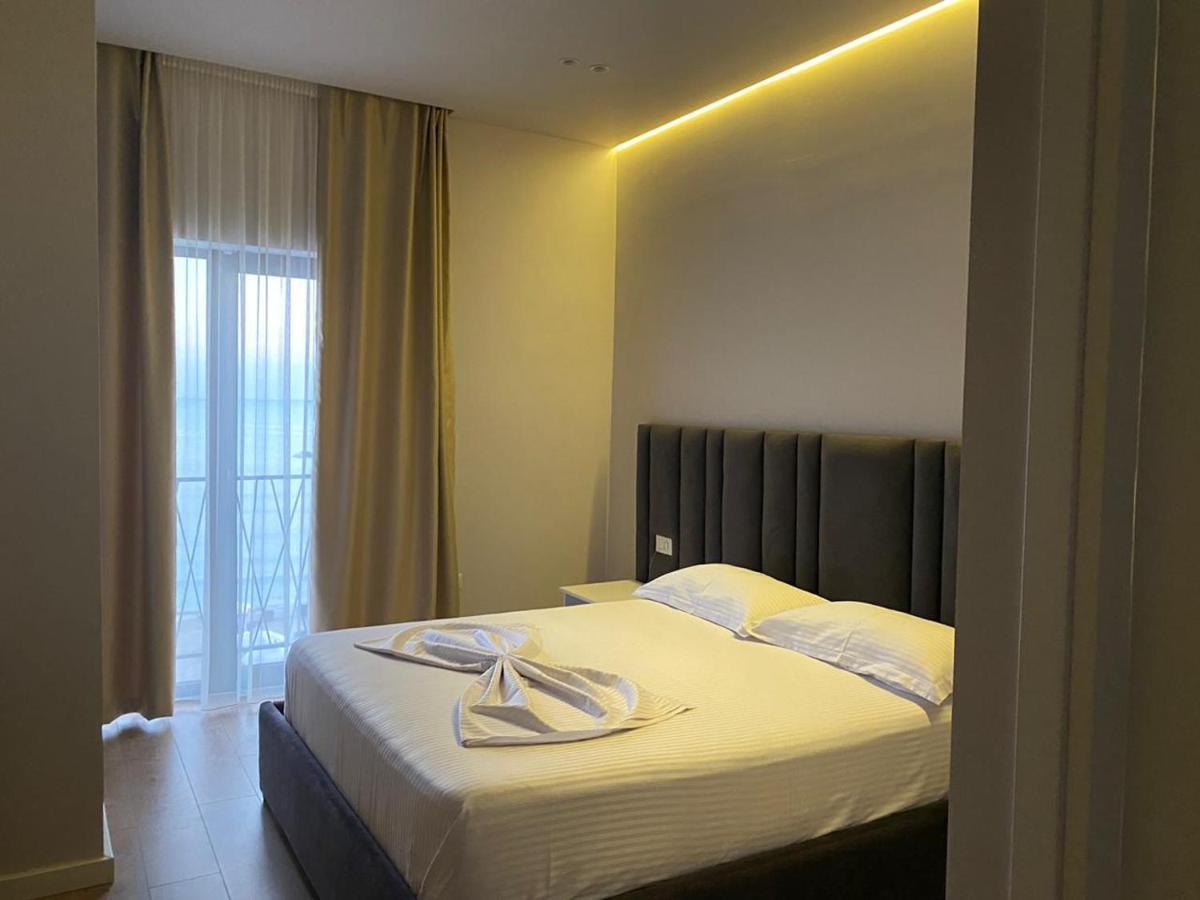 Hotel Alion Durrës Exteriör bild