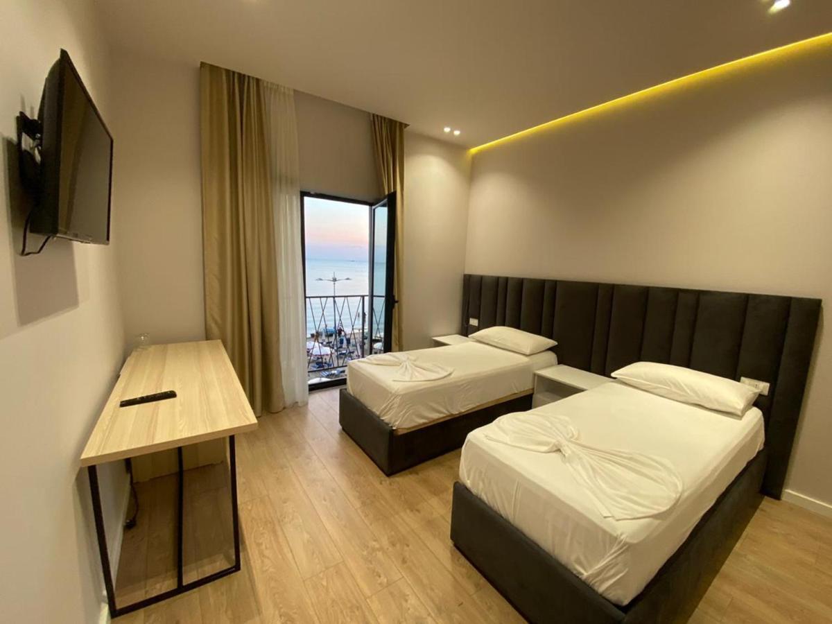 Hotel Alion Durrës Exteriör bild