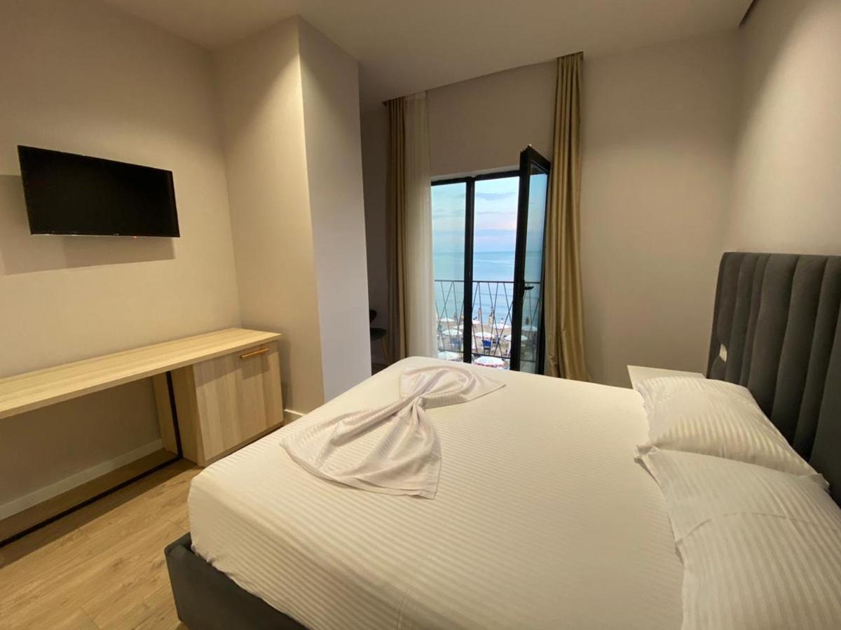Hotel Alion Durrës Exteriör bild
